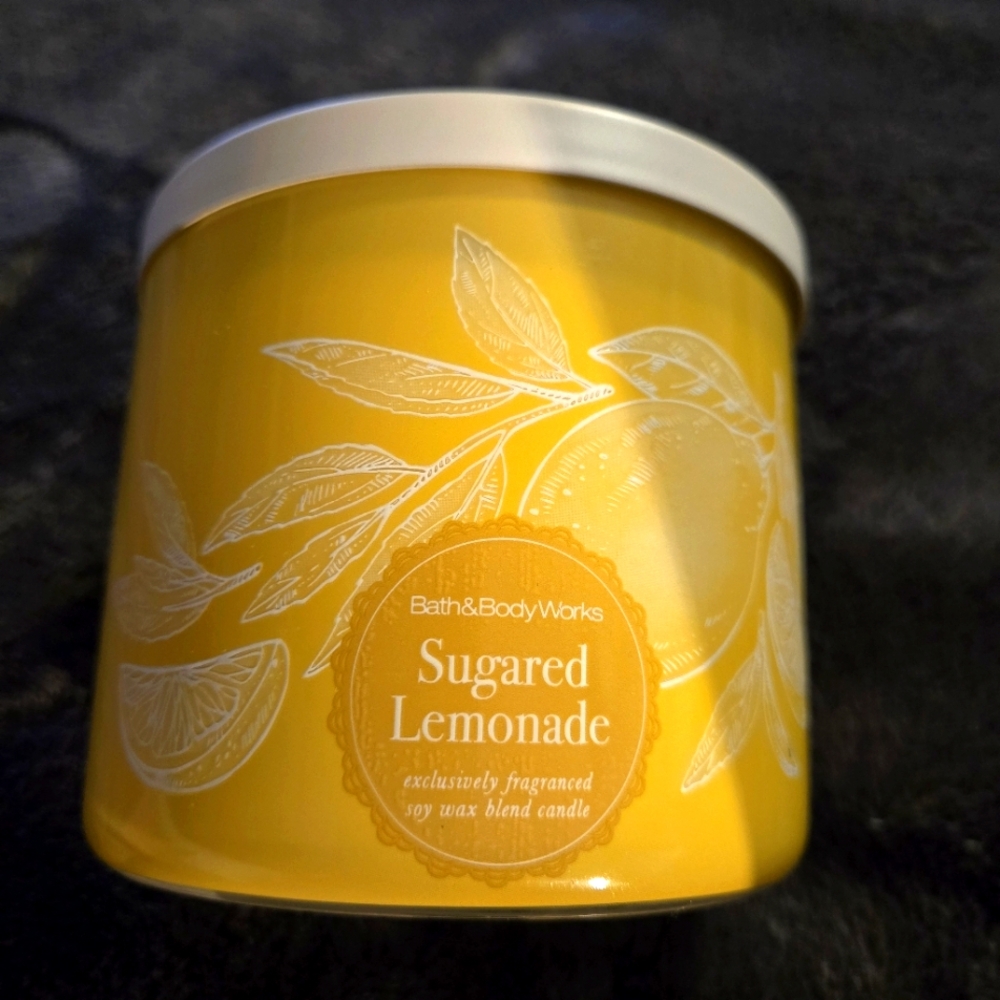 Bath & Body Works Sugared Lemonade 3 Wick Candle
